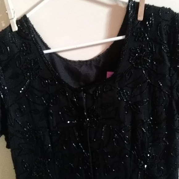 Dress - Picture 6 of 8